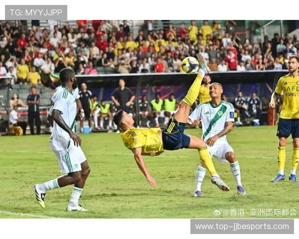 足球巨星闪耀登场 全新赛季豪华阵容引爆球迷热情