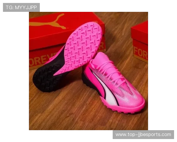 足球明星签名鞋到底值不值得购买价格与性能全面分析